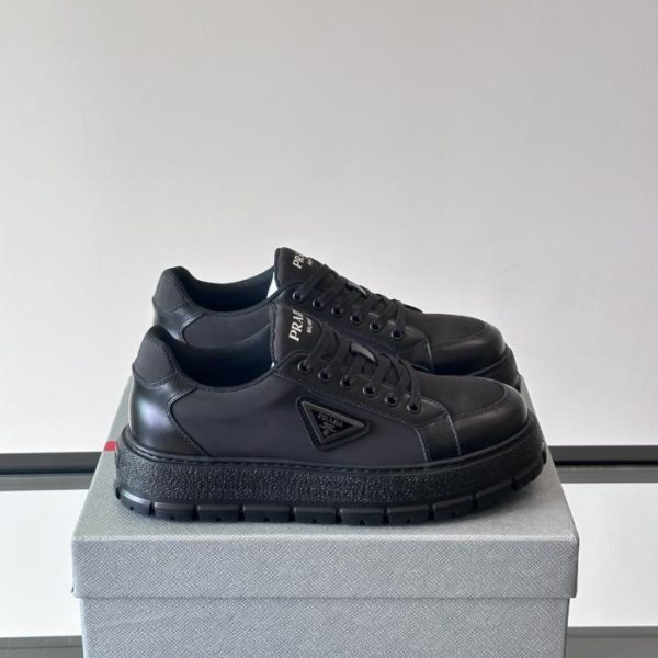 repliche,replica,perfette,siti di,affidabili,migliori siti,dove comprare,1:1,scarpe da ginnastica Contatore / Le nuove sneakers casual con plateau da uomo di Prada (GCIW1)
