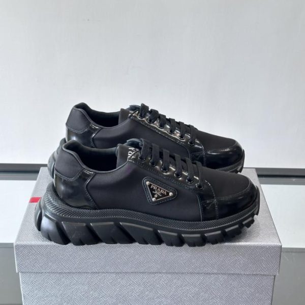 repliche,replica,perfette,siti di,affidabili,migliori siti,dove comprare,1:1,scarpe da ginnastica Contatore / Sneakers con plateau Prada HIMQX e logo triangolare