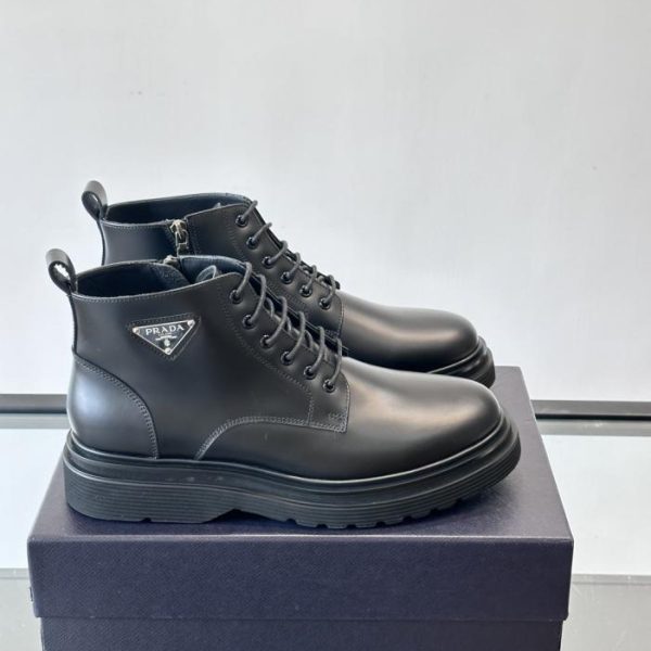 repliche,replica,perfette,siti di,affidabili,migliori siti,dove comprare,1:1,scarpe da ginnastica Contatore / Questi stivali da combattimento da uomo Prada (HDBKD)