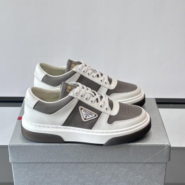 repliche,replica,perfette,siti di,affidabili,migliori siti,dove comprare,1:1,scarpe da ginnastica Contatore / Scarpe casual Prada in vera pelle (4C64V)