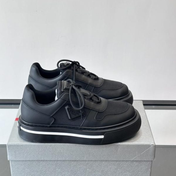 repliche,replica,perfette,siti di,affidabili,migliori siti,dove comprare,1:1,scarpe da ginnastica Contatore / Sneakers casual con plateau da uomo Prada (03X3B)