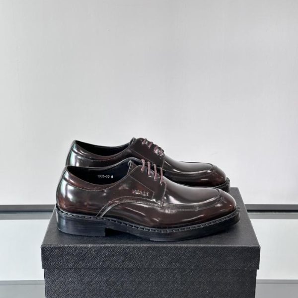 repliche,replica,perfette,siti di,affidabili,migliori siti,dove comprare,1:1,scarpe da ginnastica Contatore / I nuovi mocassini in vernice di Prada (RH9XV)