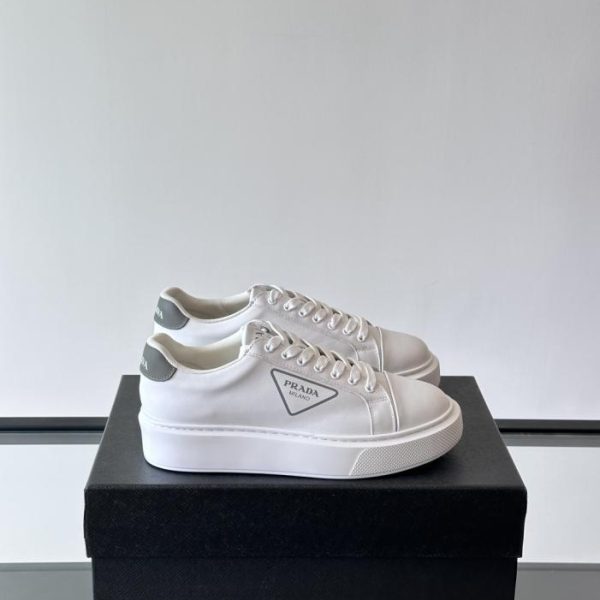 repliche,replica,perfette,siti di,affidabili,migliori siti,dove comprare,1:1,scarpe da ginnastica Contatore / Le nuove sneakers casual con plateau da uomo di Prada (B1RDY)