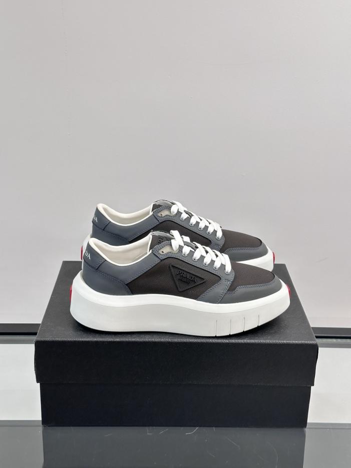 repliche,replica,perfette,siti di,affidabili,migliori siti,dove comprare,1:1,scarpe da ginnastica Contatore / Nuove sneakers casual in morbida pelle da uomo Prada (H9DRE) repliche,replica,perfette,siti di,affidabili,migliori siti,dove comprare,1:1,scarpe da ginnastica Contatore / Nuove sneakers casual in morbida pelle da uomo Prada (H9DRE)