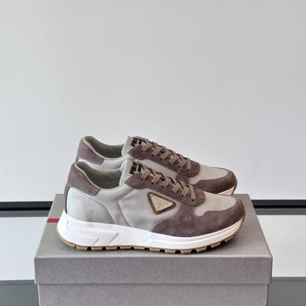 Contatore / Nuove scarpe sportive casual da uomo in pelle con plateau di Prada (G9IHR)