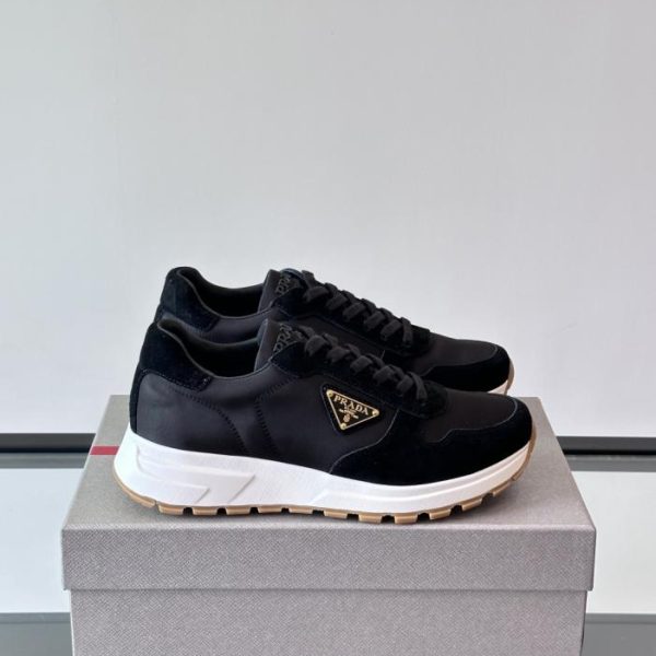 repliche,replica,perfette,siti di,affidabili,migliori siti,dove comprare,1:1,scarpe da ginnastica Contatore / Nuove scarpe sportive casual da uomo in pelle con plateau di Prada (HVMU6)