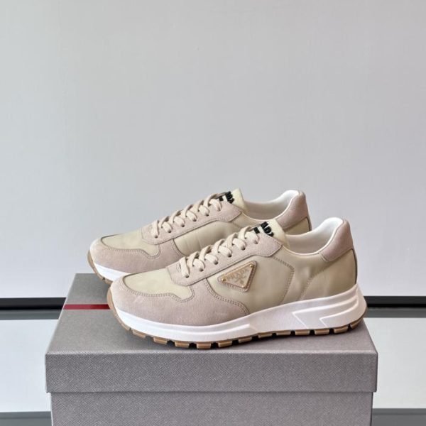 repliche,replica,perfette,siti di,affidabili,migliori siti,dove comprare,1:1,scarpe da ginnastica Contatore / Nuove scarpe sportive casual da uomo in pelle con plateau di Prada (OC4H0)