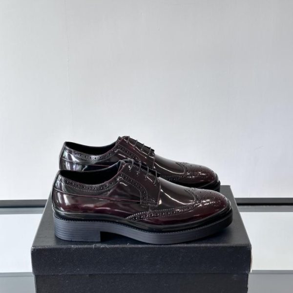 repliche,replica,perfette,siti di,affidabili,migliori siti,dove comprare,1:1,scarpe da ginnastica Contatore / I nuovi mocassini in vernice di Prada (0F6E1)