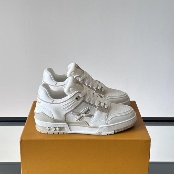Contatore / Le nuove sneakers di Louis Vuitton (JB04O)