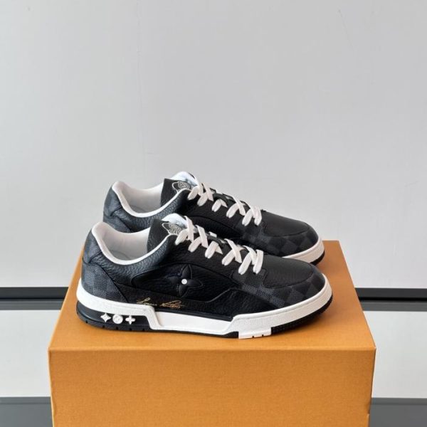 Contatore / Le nuove sneakers di Louis Vuitton (ES7QO)