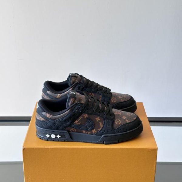 Contatore / Sneakers casual basse in collaborazione LV x Nike (14N57)