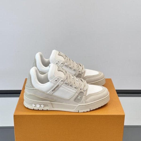 Contatore / L'ultima collezione primavera/estate di Louis Vuitton include la nuova serie Trainer (K9UVR).