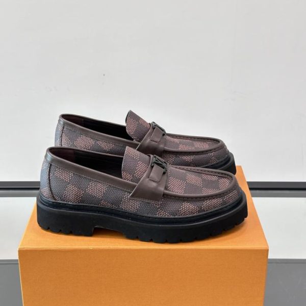 Contatore / Nuove scarpe in pelle LV con decorazioni con logo LV (OSVGW)