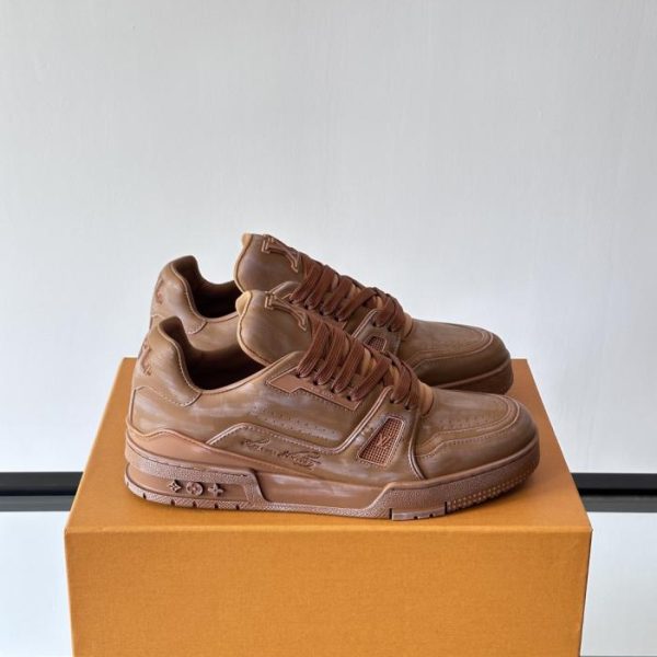 Contatore / Nuova colorazione per le sneakers da uomo LV (S02RD)