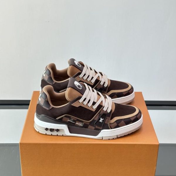 Contatore / Collaborazione LV x nigo: nuova colorazione delle sneaker Trainer (HFTXI)