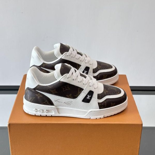 Contatore / Le nuove sneaker Trainer di LV (FYLX8)