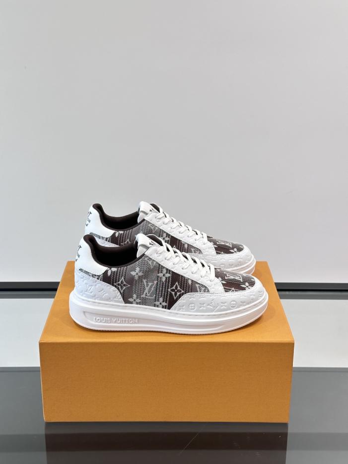 repliche,replica,perfette,siti di,affidabili,migliori siti,dove comprare,1:1,scarpe da ginnastica Contatore / Sneakers classiche casual da uomo LV Beverly Hills (DY0IA) repliche,replica,perfette,siti di,affidabili,migliori siti,dove comprare,1:1,scarpe da ginnastica Contatore / Sneakers classiche casual da uomo LV Beverly Hills (DY0IA)
