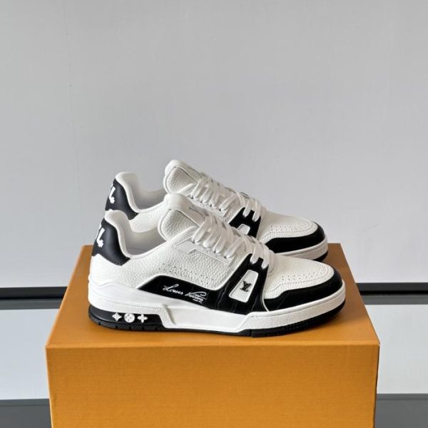 Contatore / Le ultime sneaker della serie LV Trainer (LX3Z7)