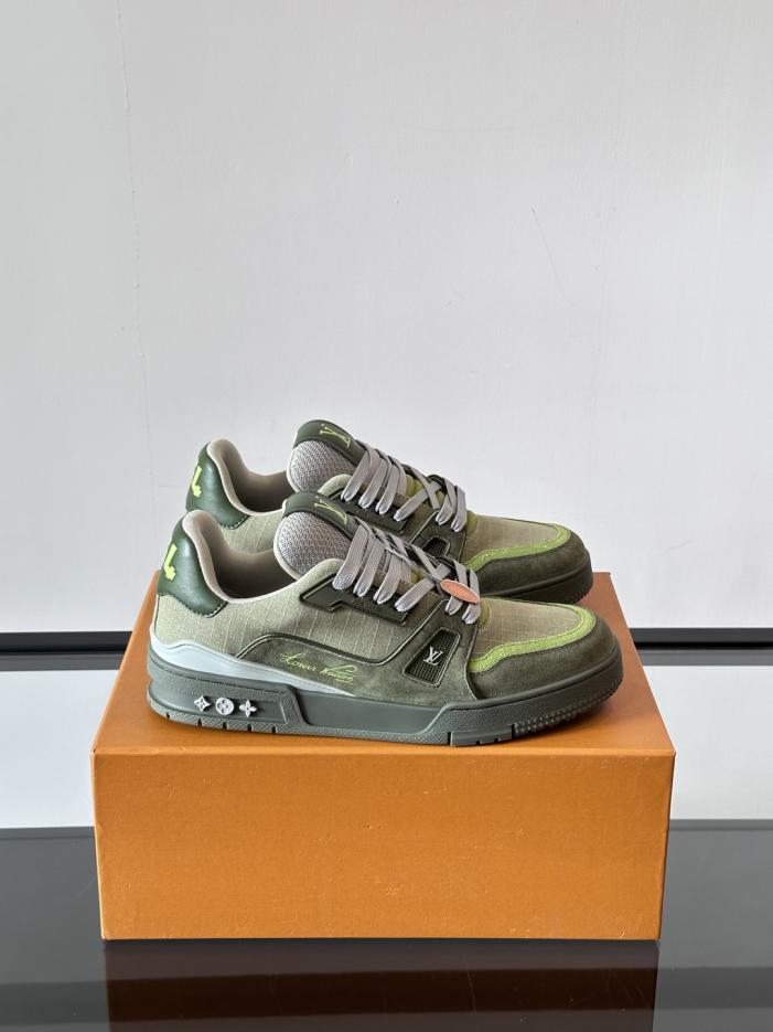 repliche,replica,perfette,siti di,affidabili,migliori siti,dove comprare,1:1,scarpe da ginnastica Contatore / Nuova colorazione delle sneakers LV Trainer per coppie (JUJNA) repliche,replica,perfette,siti di,affidabili,migliori siti,dove comprare,1:1,scarpe da ginnastica Contatore / Nuova colorazione delle sneakers LV Trainer per coppie (JUJNA)
