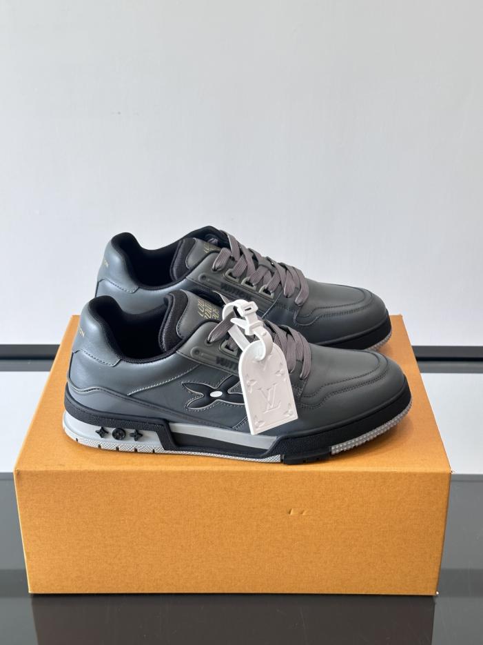 repliche,replica,perfette,siti di,affidabili,migliori siti,dove comprare,1:1,scarpe da ginnastica Contatore / Nuova colorazione delle sneakers LV Trainer per coppie (VBY7I) repliche,replica,perfette,siti di,affidabili,migliori siti,dove comprare,1:1,scarpe da ginnastica Contatore / Nuova colorazione delle sneakers LV Trainer per coppie (VBY7I)