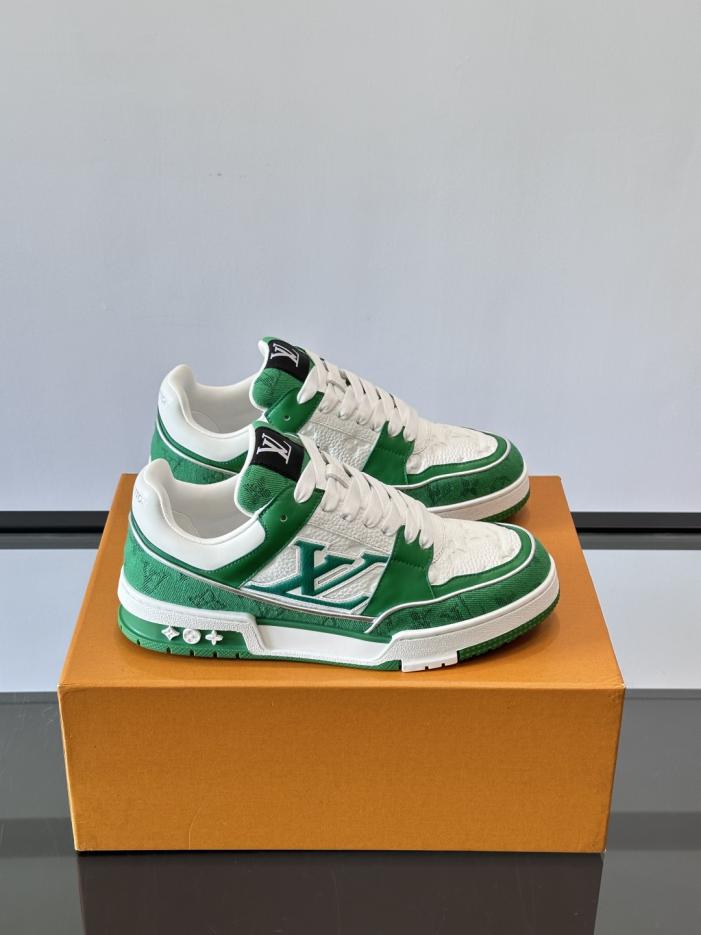 repliche,replica,perfette,siti di,affidabili,migliori siti,dove comprare,1:1,scarpe da ginnastica Contatore / Nuova colorazione delle sneakers LV Trainer per coppie (4JSDR) repliche,replica,perfette,siti di,affidabili,migliori siti,dove comprare,1:1,scarpe da ginnastica Contatore / Nuova colorazione delle sneakers LV Trainer per coppie (4JSDR)