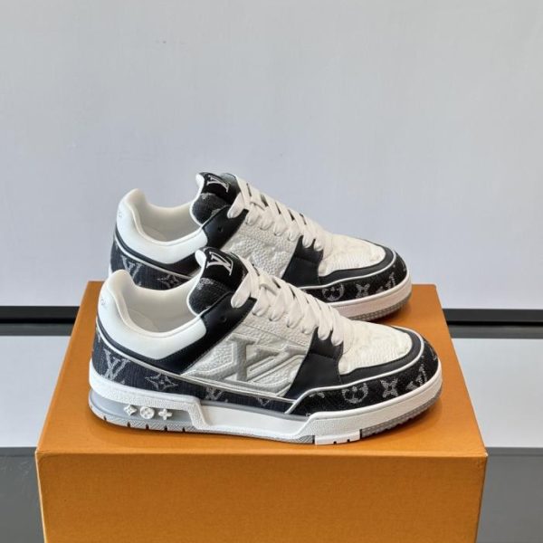 repliche,replica,perfette,siti di,affidabili,migliori siti,dove comprare,1:1,scarpe da ginnastica Contatore / Nuova colorazione delle sneakers LV Trainer per coppie (SV8DN)