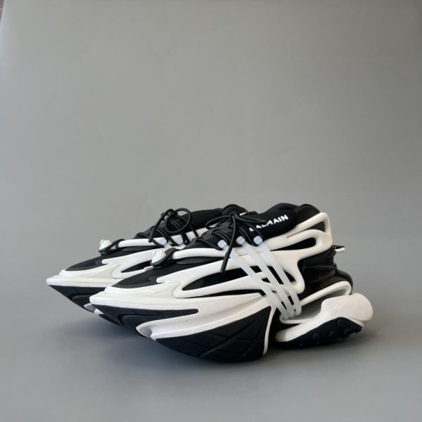Scarpe da barca BALMAIN in nero e bianco (HFQZ7)