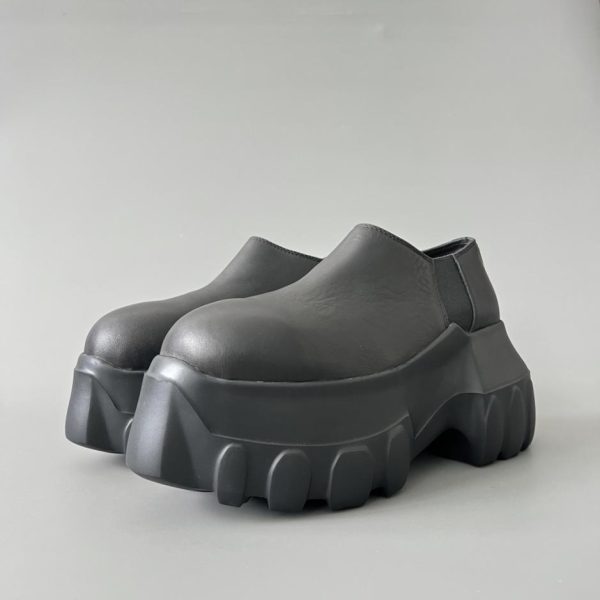 repliche,replica,perfette,siti di,affidabili,migliori siti,dove comprare,1:1,scarpe da ginnastica Mocassini con plateau e punta tonda in pelle di vitello Mega Tractor di RICK OWENSRO, neri (C37KB)