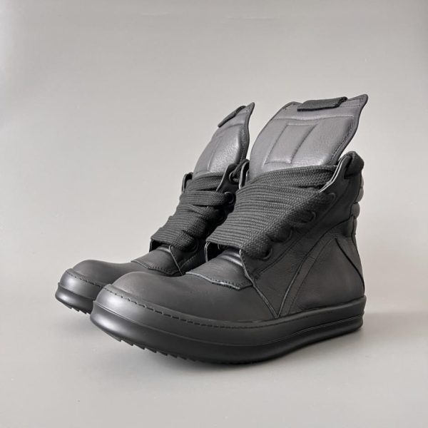 repliche,replica,perfette,siti di,affidabili,migliori siti,dove comprare,1:1,scarpe da ginnastica Rick Owens 2022 Nuova serie di scarpe con lacci spessi – Linea principale in pelle nera con lacci alti (MMA8H)