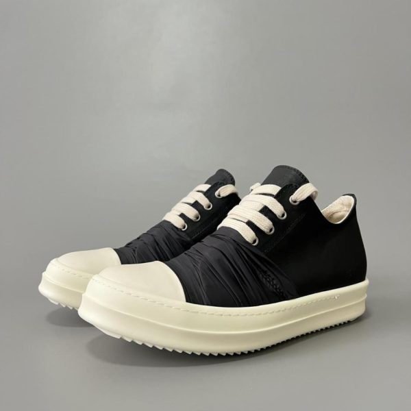 repliche,replica,perfette,siti di,affidabili,migliori siti,dove comprare,1:1,scarpe da ginnastica RickOwens DRKSHDW Scarpa bassa in nylon composito nero con pieghe nere (W4GXA)
