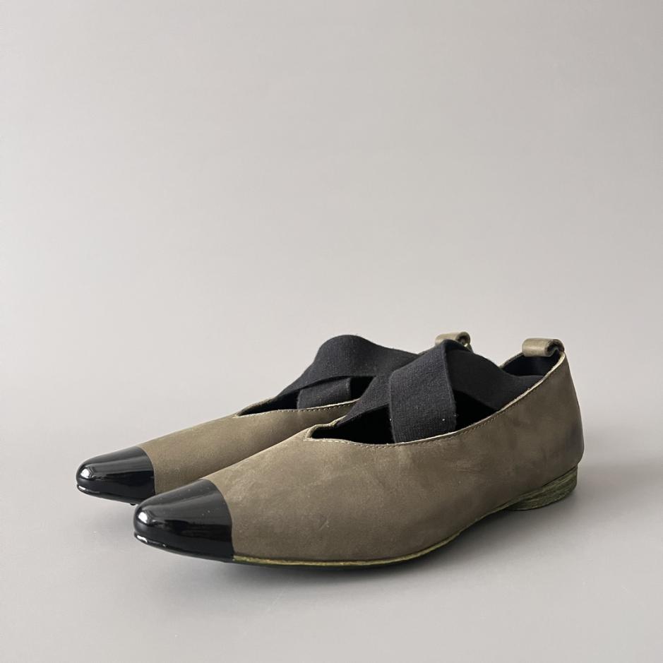 repliche,replica,perfette,siti di,affidabili,migliori siti,dove comprare,1:1,scarpe da ginnastica Scarpe casual con punta a punta in pelle UMA WANG, verde oliva (YUBA0) repliche,replica,perfette,siti di,affidabili,migliori siti,dove comprare,1:1,scarpe da ginnastica Scarpe casual con punta a punta in pelle UMA WANG, verde oliva (YUBA0)
