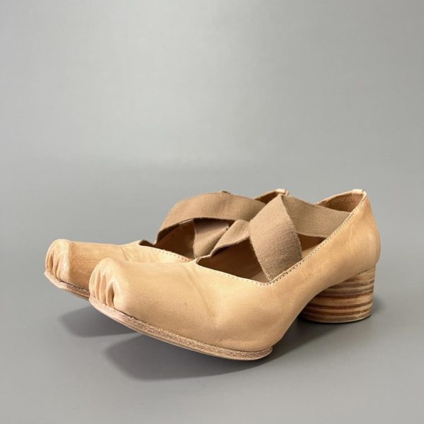 repliche,replica,perfette,siti di,affidabili,migliori siti,dove comprare,1:1,scarpe da ginnastica Ballerine UMA WANG con punta quadrata, colore nude (72F1Q)