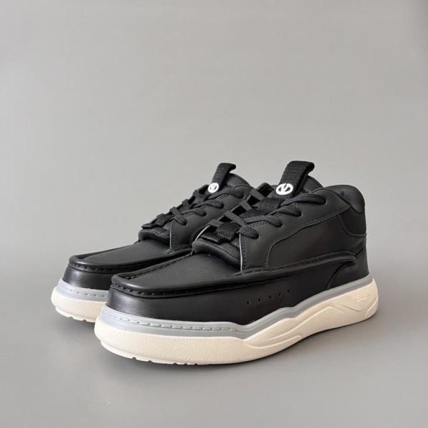 Scarpe casual basse con punta arrotondata e lacci Valentino da uomo (GYWUL)