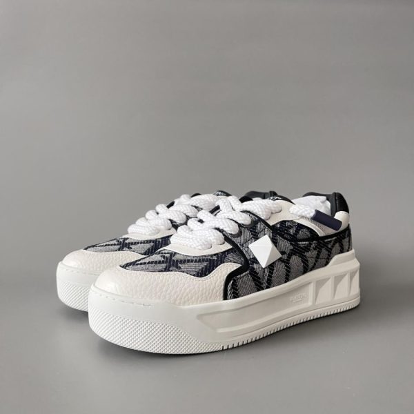 repliche,replica,perfette,siti di,affidabili,migliori siti,dove comprare,1:1,scarpe da ginnastica Sneakers Valentino con punta tonda e lacci, stile unisex (T7FR8)