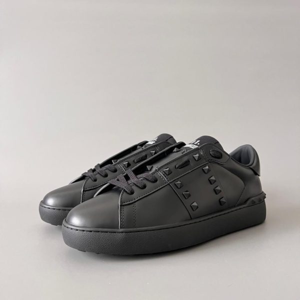 repliche,replica,perfette,siti di,affidabili,migliori siti,dove comprare,1:1,scarpe da ginnastica Valentino Rockstud Untitled Studded Sneakers Casual con Punta Rotonda e Lacci (Q1RID) – Unisex