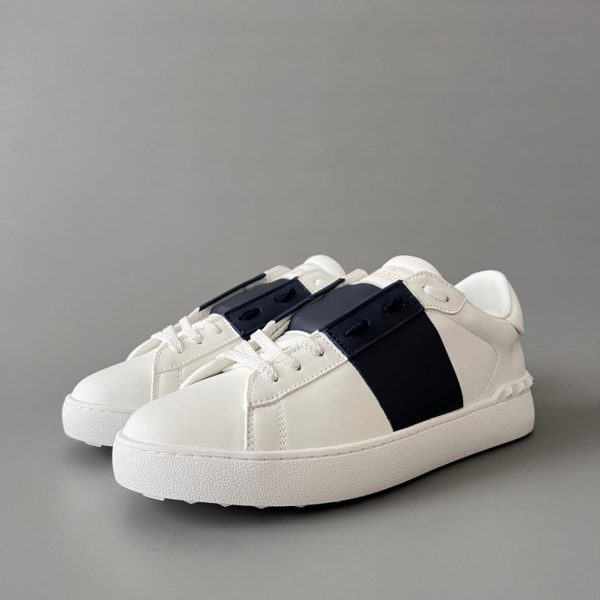Valentino Rockstud Untitled Studded Sneakers casual con punta tonda e lacci, stile unisex (0DVH4)