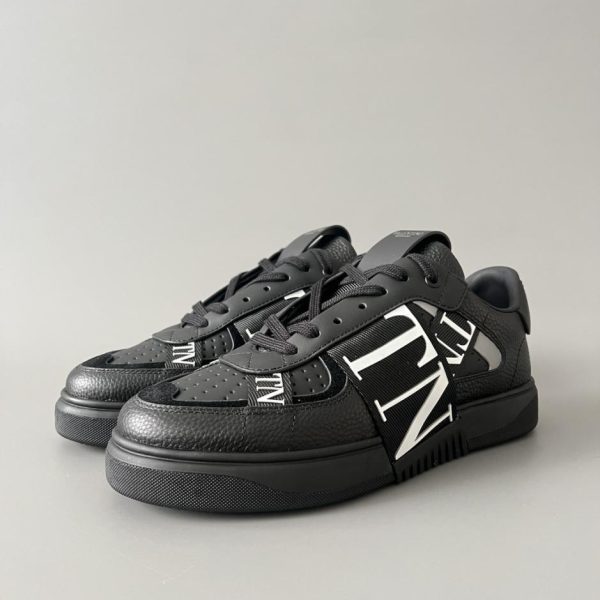 Sneakers alla moda in pelle di vitello Valentino VL7N, stile unisex (000YQ)