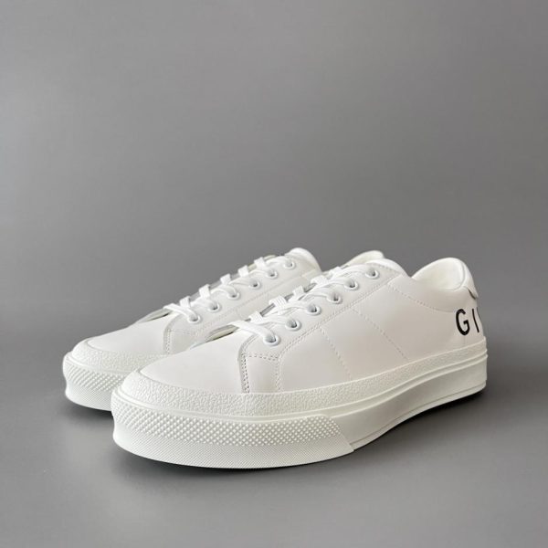 repliche,replica,perfette,siti di,affidabili,migliori siti,dove comprare,1:1,scarpe da ginnastica Sneakers da coppia GIVENCHY City COURT, bianche e nere (Z9OUZ)