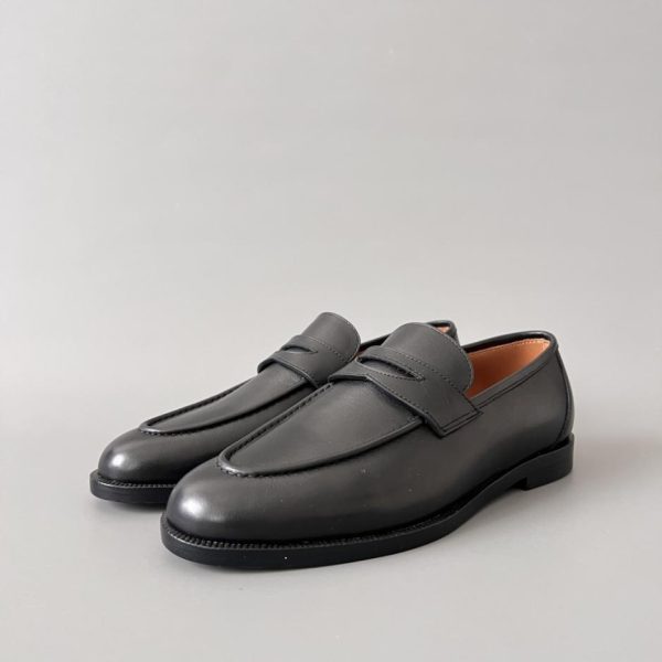 repliche,replica,perfette,siti di,affidabili,migliori siti,dove comprare,1:1,scarpe da ginnastica Mocassini slip-on da donna in pelle di vitello Sergio di Loro Piana con punta tonda (E9FTX)