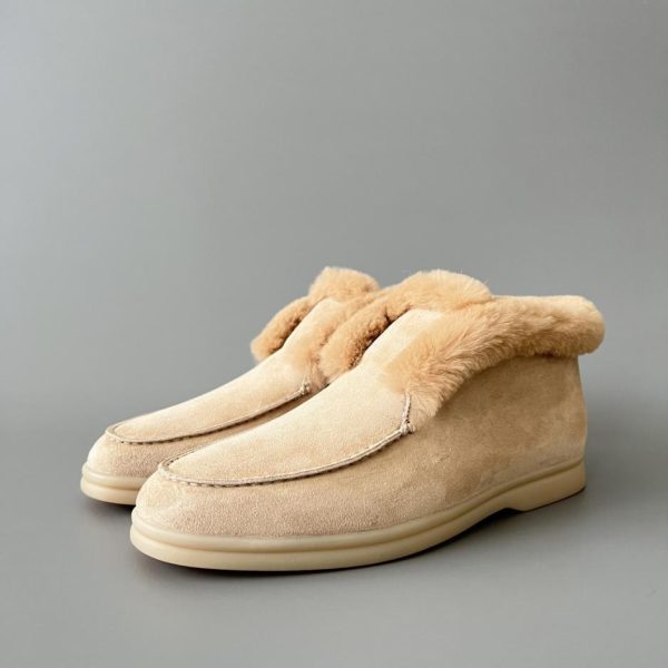 Mocassini da donna Loro Piana con punta tonda e tacco medio slip-on (ANFFA)