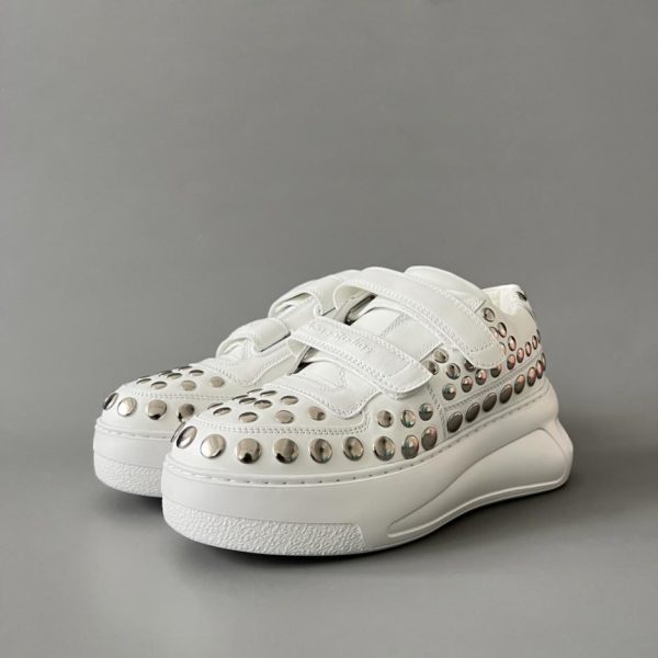 Scarpe casual basse con punta tonda e velcro di Acne Studios, bianche da donna (R5QMA)