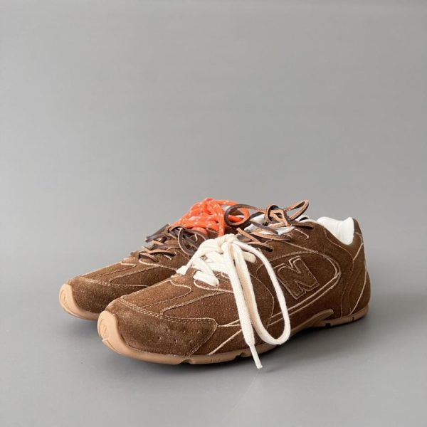 repliche,replica,perfette,siti di,affidabili,migliori siti,dove comprare,1:1,scarpe da ginnastica Scarpe da corsa basse con lacci New Balance x MIU MIU NB 530 SL Qixi Festival Series, unisex, marrone (O7GUK)