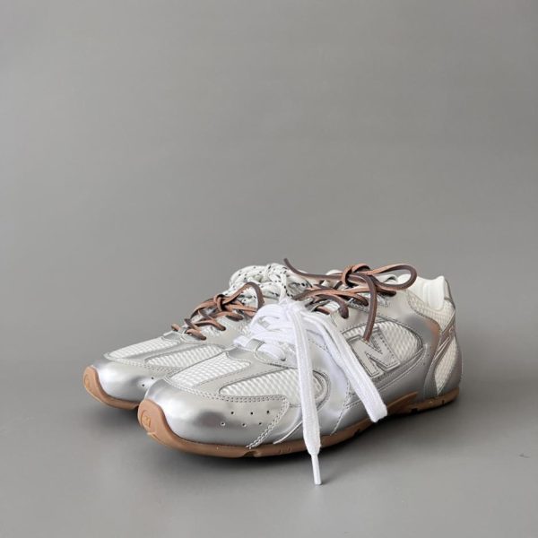Scarpe da donna New Balance x MIU MIU NB 530 SL Qixi Festival Series Low-Top Liquid Silver (IBZQE)