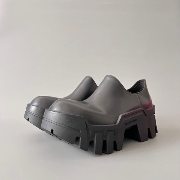 repliche,replica,perfette,siti di,affidabili,migliori siti,dove comprare,1:1,scarpe da ginnastica Stivali Dr. Martens Balenciaga Bulldozer in pelle spessa alla caviglia, da uomo, neri (C061D)