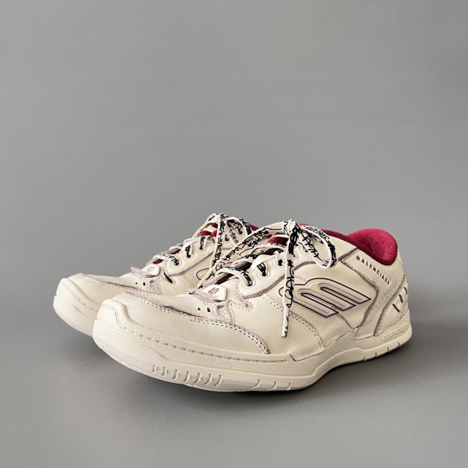 repliche,replica,perfette,siti di,affidabili,migliori siti,dove comprare,1:1,scarpe da ginnastica Scarpe casual basse Balenciaga Hamptons Worn-Out con logo in rilievo, nere e beige (stesso stile di cui sopra, ZKE88). repliche,replica,perfette,siti di,affidabili,migliori siti,dove comprare,1:1,scarpe da ginnastica Scarpe casual basse Balenciaga Hamptons Worn-Out con logo in rilievo, nere e beige (stesso stile di cui sopra, ZKE88).
