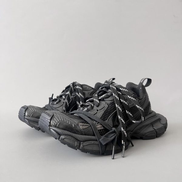 repliche,replica,perfette,siti di,affidabili,migliori siti,dove comprare,1:1,scarpe da ginnastica Scarpe basse Balenciaga 3XL in mesh con lacci e suola spessa effetto consumato (VVC2Y)
