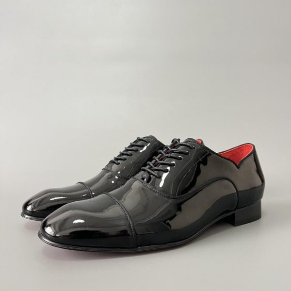 Scarpe casual da uomo in vernice Christian Louboutin Greggo, nere (99S4Y)