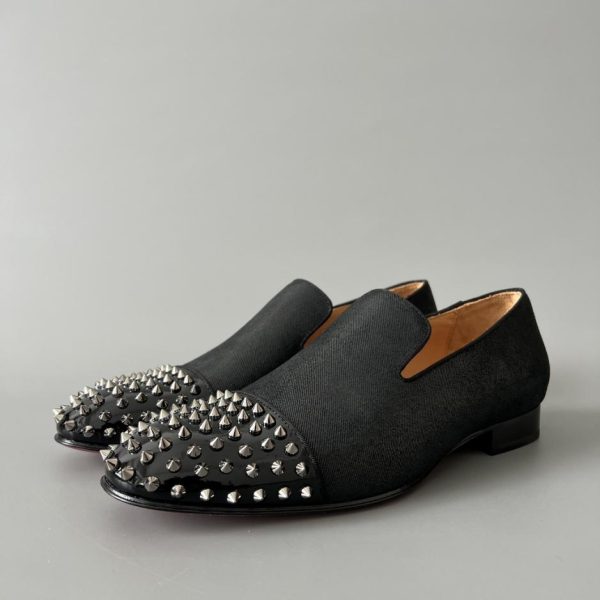 repliche,replica,perfette,siti di,affidabili,migliori siti,dove comprare,1:1,scarpe da ginnastica Christian Louboutin Greggo, scarpe casual eleganti da uomo in pelle, nere con rivetti (6YS4V)