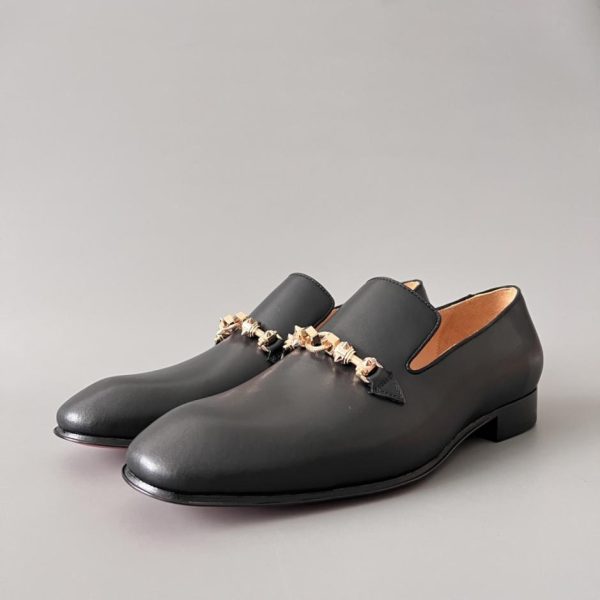 repliche,replica,perfette,siti di,affidabili,migliori siti,dove comprare,1:1,scarpe da ginnastica Mocassini slip-on da uomo Christian Louboutin in pelle di vacchetta, neri, con punta tonda per garantire comfort e stile (9G7VO).
