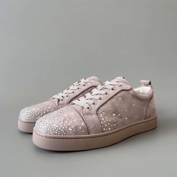 repliche,replica,perfette,siti di,affidabili,migliori siti,dove comprare,1:1,scarpe da ginnastica Sneakers basse Christian Louboutin Louis Junior Spikes in rosa nude con strass (MNCRZ)